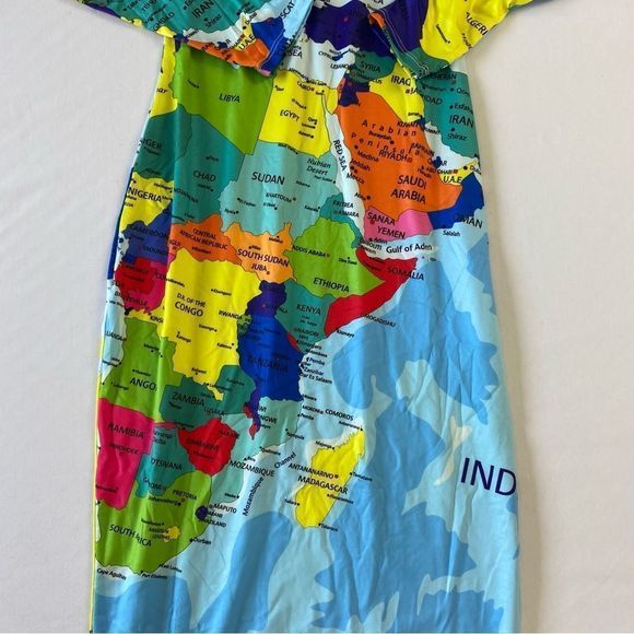 Fashion Nova Around the world midi dress - Picture 3 of 12